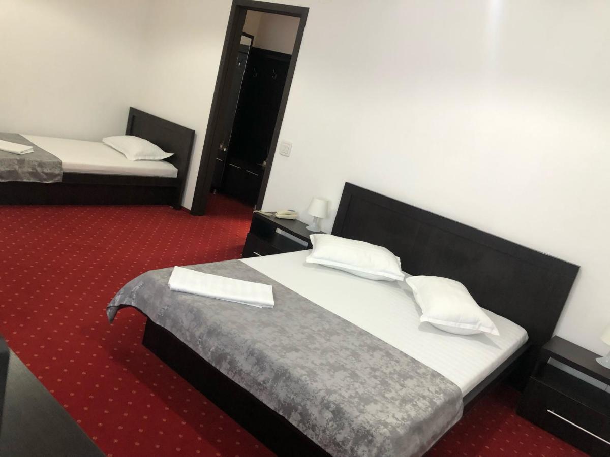 Hotel Corona Drobeta Turnu Severin Eksteriør bilde